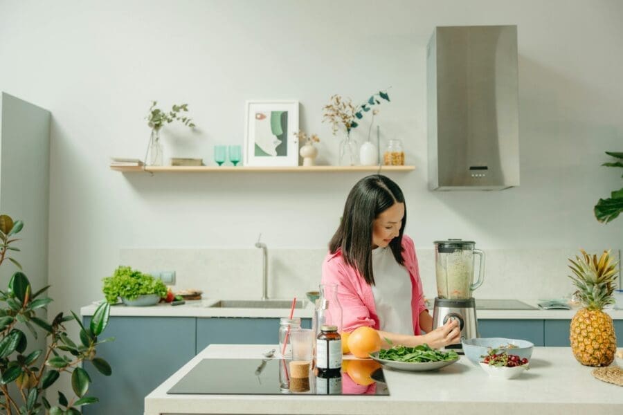 nutritionist salary uk blending food kitchen
